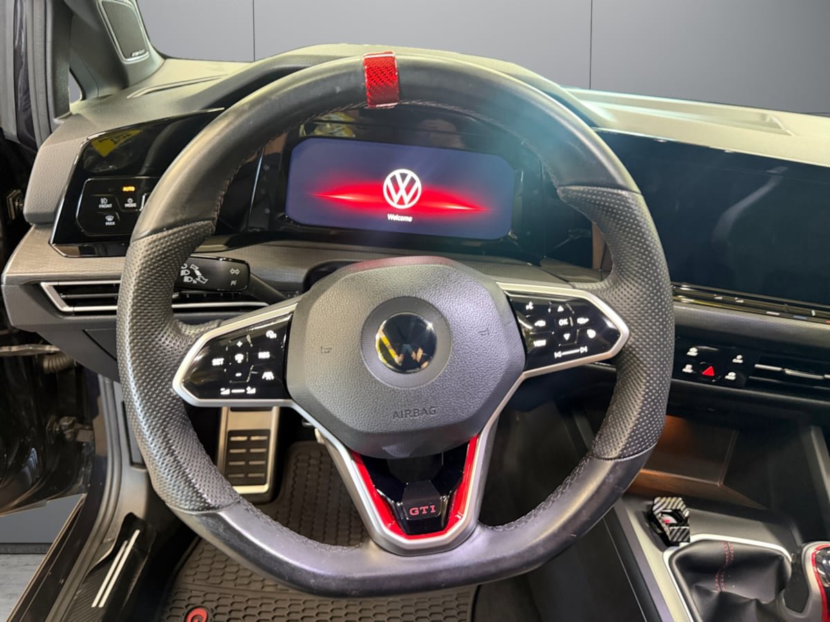 Used 2022 Volkswagen GTI SE FWD image 13