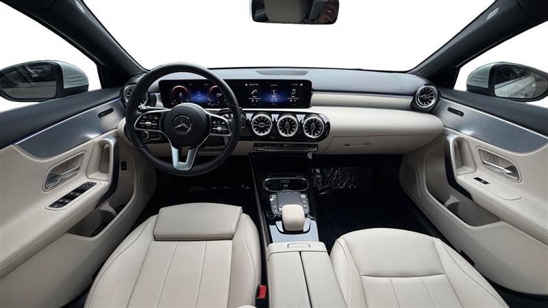 Used 2022 Mercedes-Benz A 220 image 12