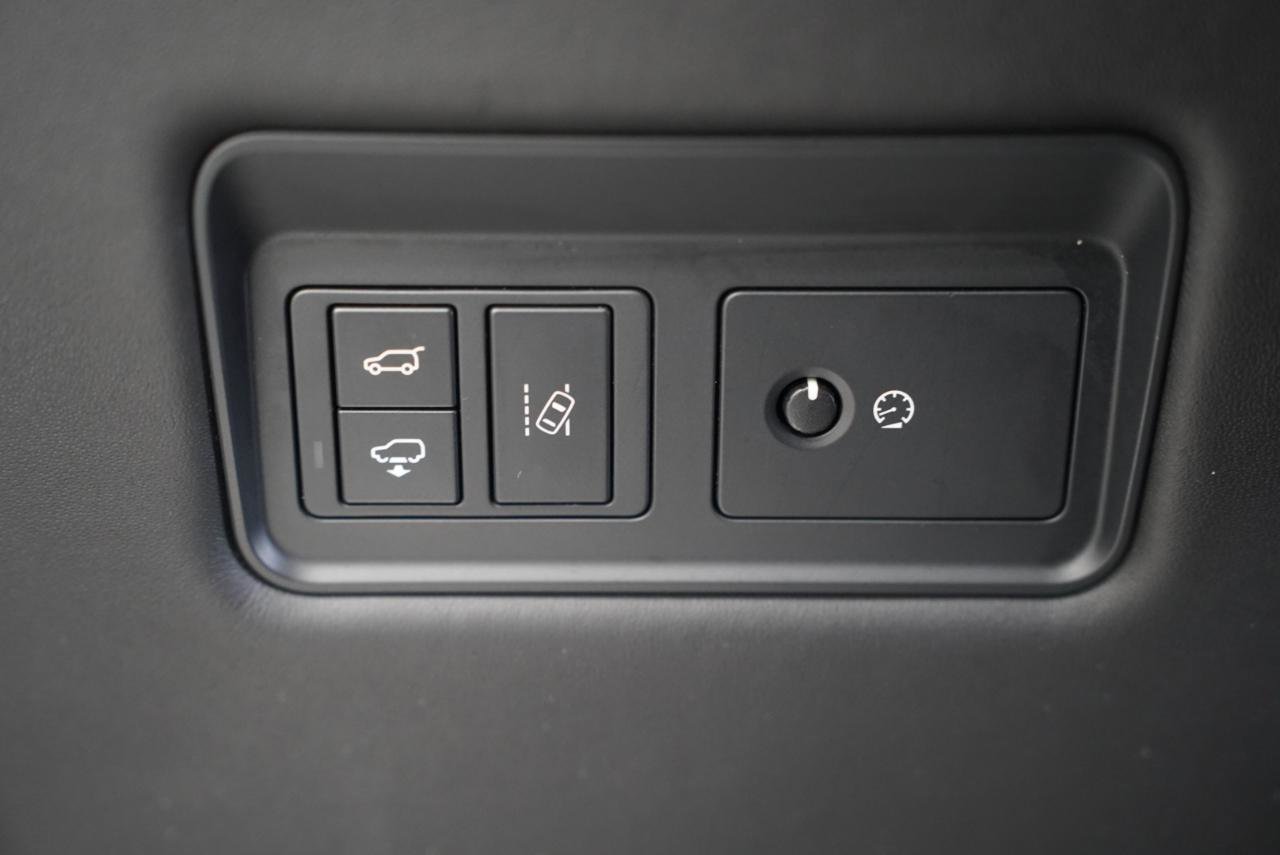 Used 2016 Land Rover Range Rover Autobiography image 23