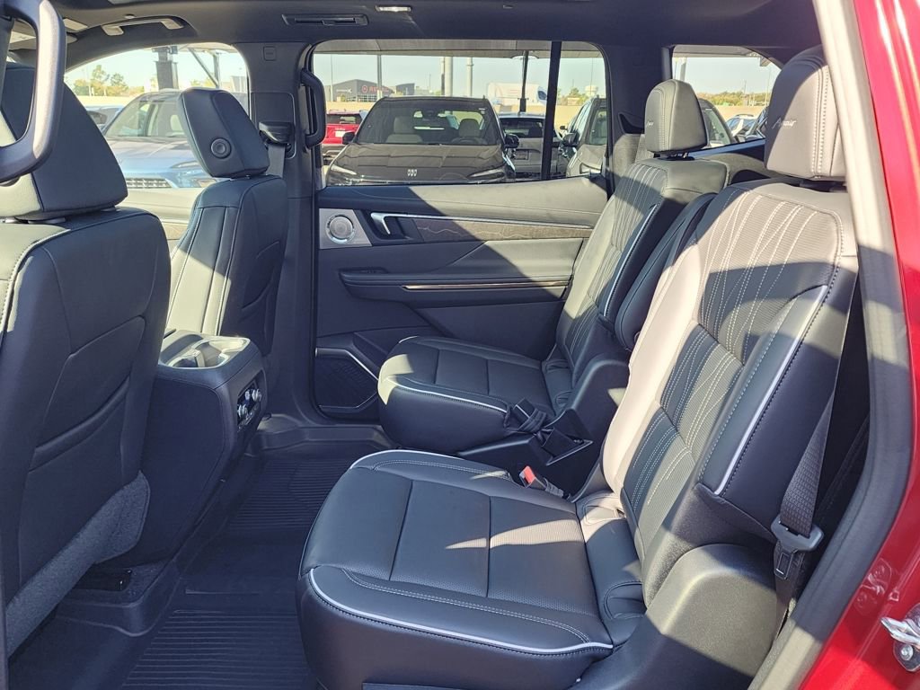 New 2026 Buick Enclave Avenir w/ Super Cruise Package FWD image 45