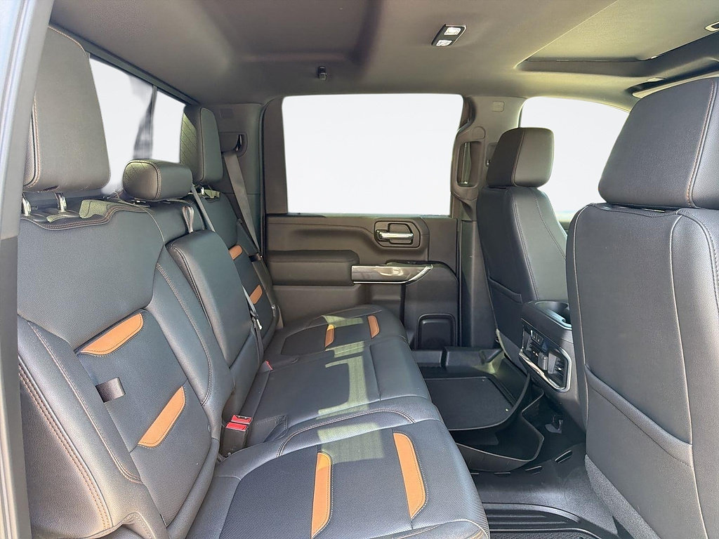 Used 2022 GMC Sierra 2500 AT4 w/ AT4 Premium Plus Package AWD/4WD image 29