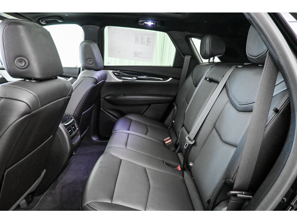 Used 2024 Cadillac XT5 Premium Luxury w/ Technology Package AWD/4WD image 21