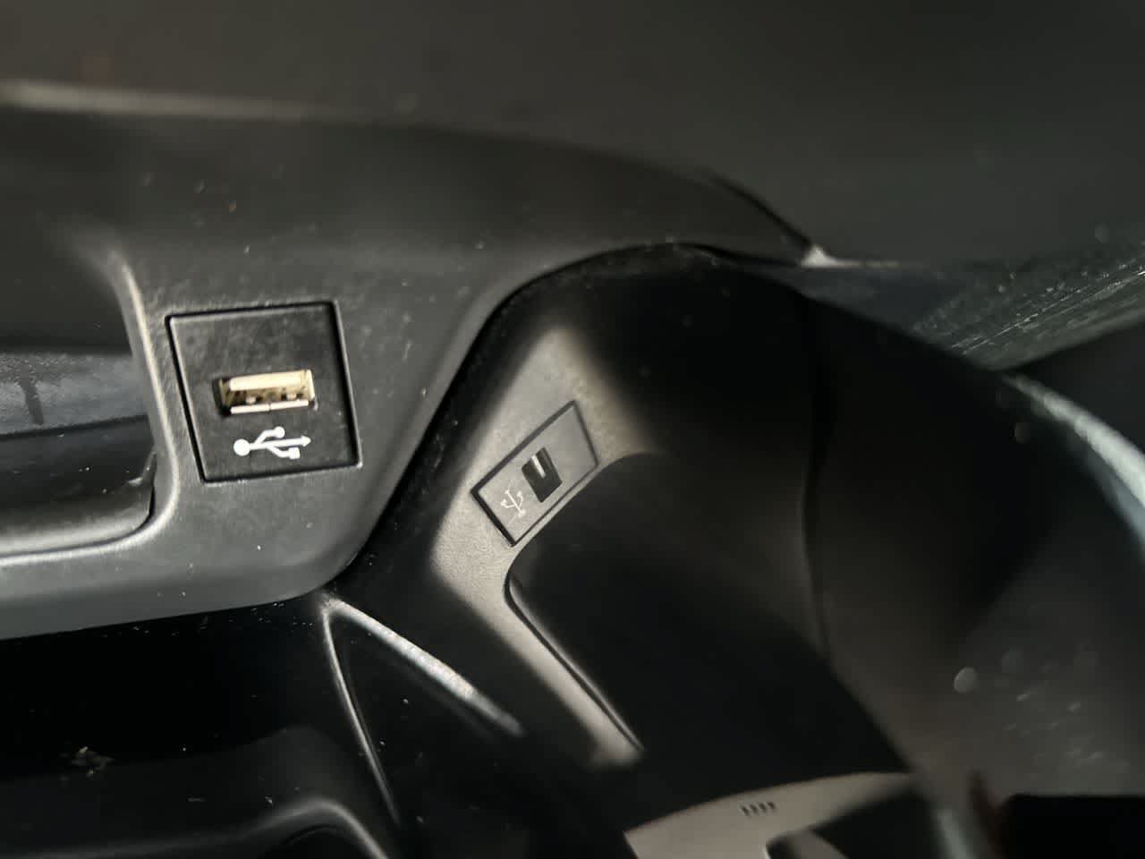 Used 2021 Toyota C-HR XLE FWD image 28
