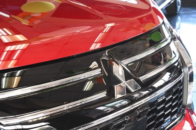 New 2026 Mitsubishi Outlander ES AWD/4WD image 6