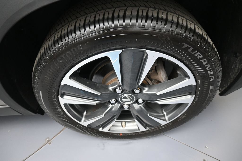Used 2020 Lexus UX 250h w/ Accessory Package 2 AWD/4WD image 15