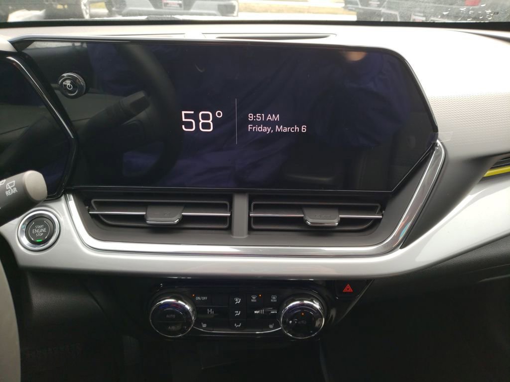 New 2026 Chevrolet Trax LT w/ Driver Confidence Package image 16