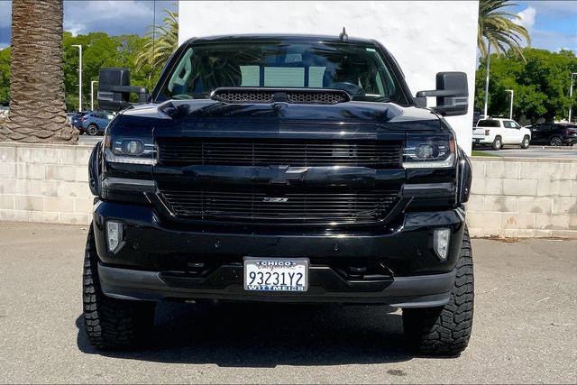 Used 2017 Chevrolet Silverado 1500 LTZ Z71 w/ LTZ Plus Package AWD/4WD image 3