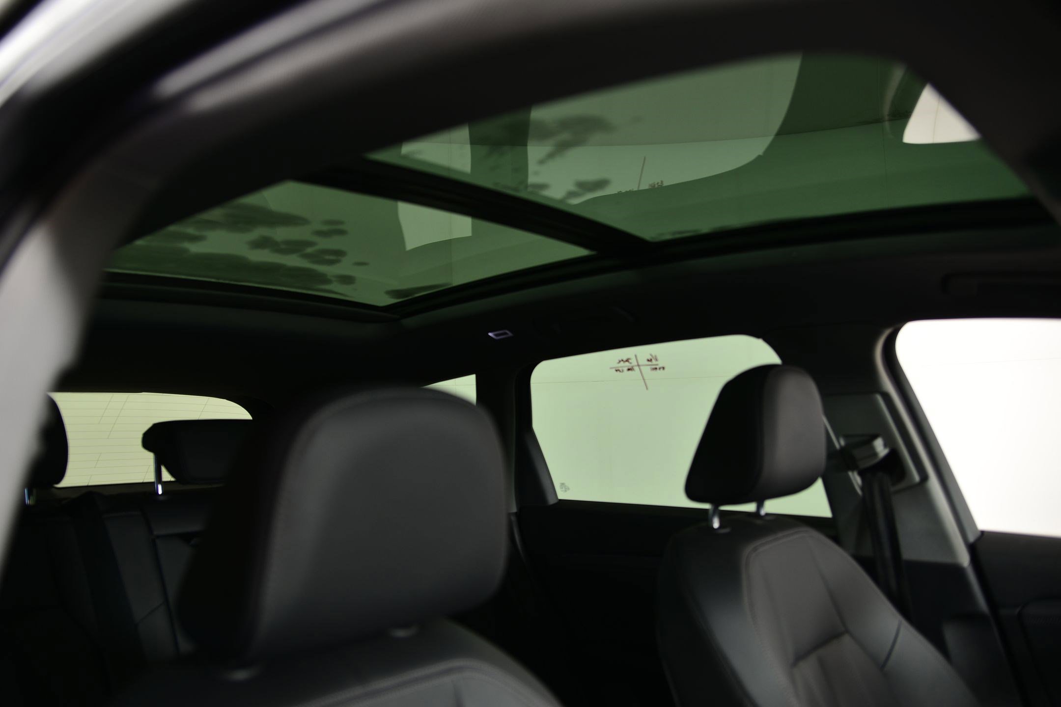 Certified 2025 Audi Q6 e-tron Premium w/ Convenience Package image 12