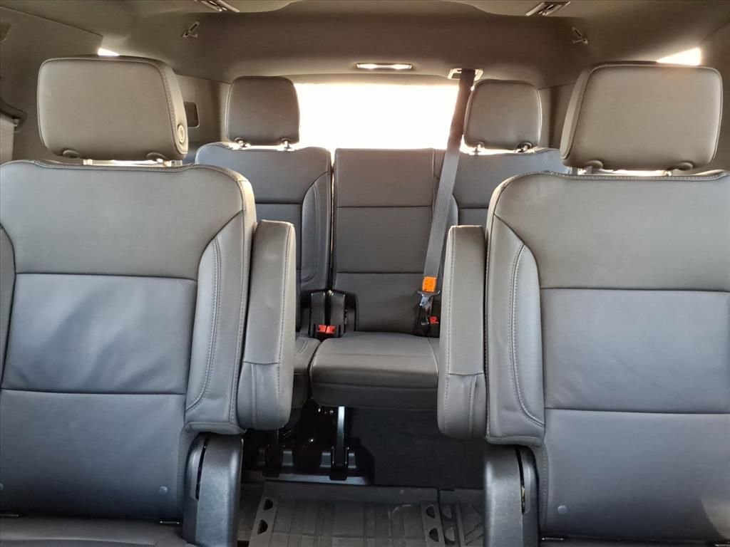 Used 2024 Chevrolet Tahoe LT w/ LT Signature Package image 31