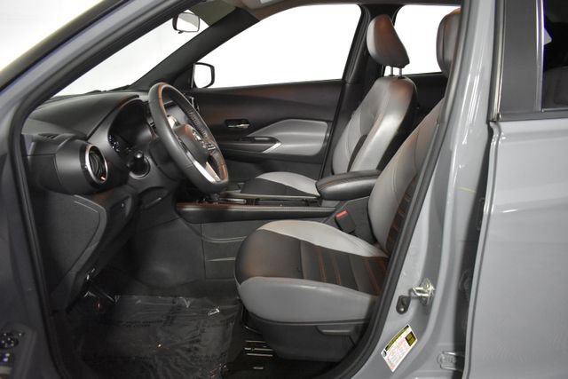 Used 2021 Nissan Kicks SR w/ SR Premium Package FWD image 12