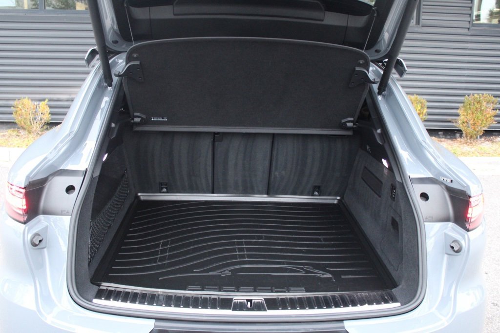 Certified 2023 Porsche Cayenne Turbo GT image 34