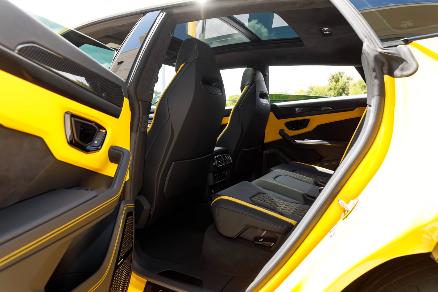 Used 2024 Lamborghini Urus S AWD/4WD image 37