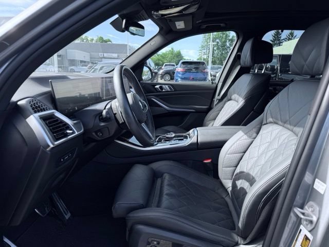 Certified 2025 BMW X5 M60i AWD/4WD image 21