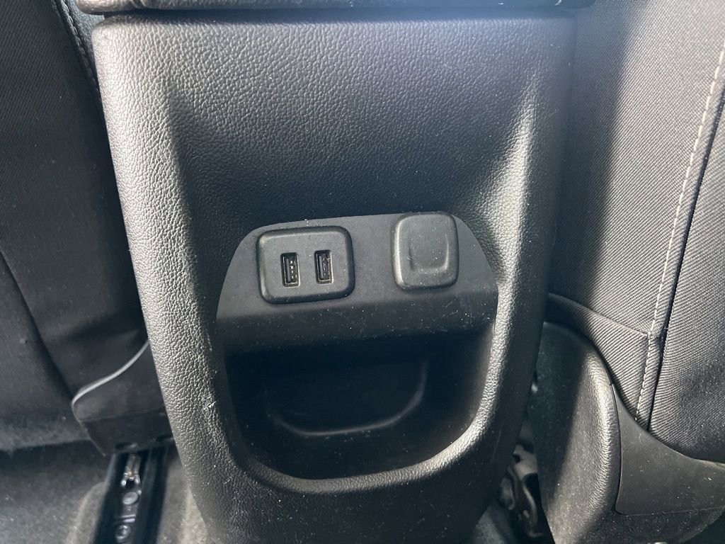 Used 2018 Chevrolet Colorado LT w/ LT Convenience Package image 19