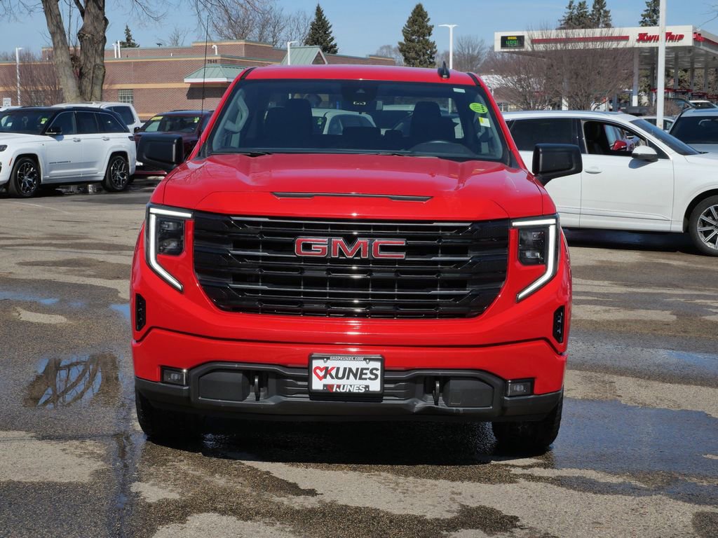 Used 2023 GMC Sierra 1500 Elevation image 2