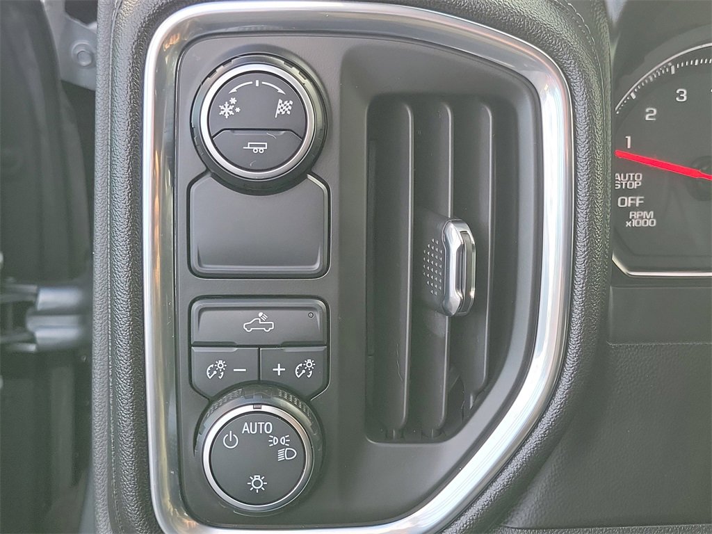 Used 2019 Chevrolet Silverado 1500 LT w/ All-Star Edition image 13