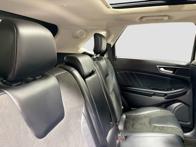 Used 2018 Ford Edge Sport w/ Equipment Group 401A AWD/4WD image 29