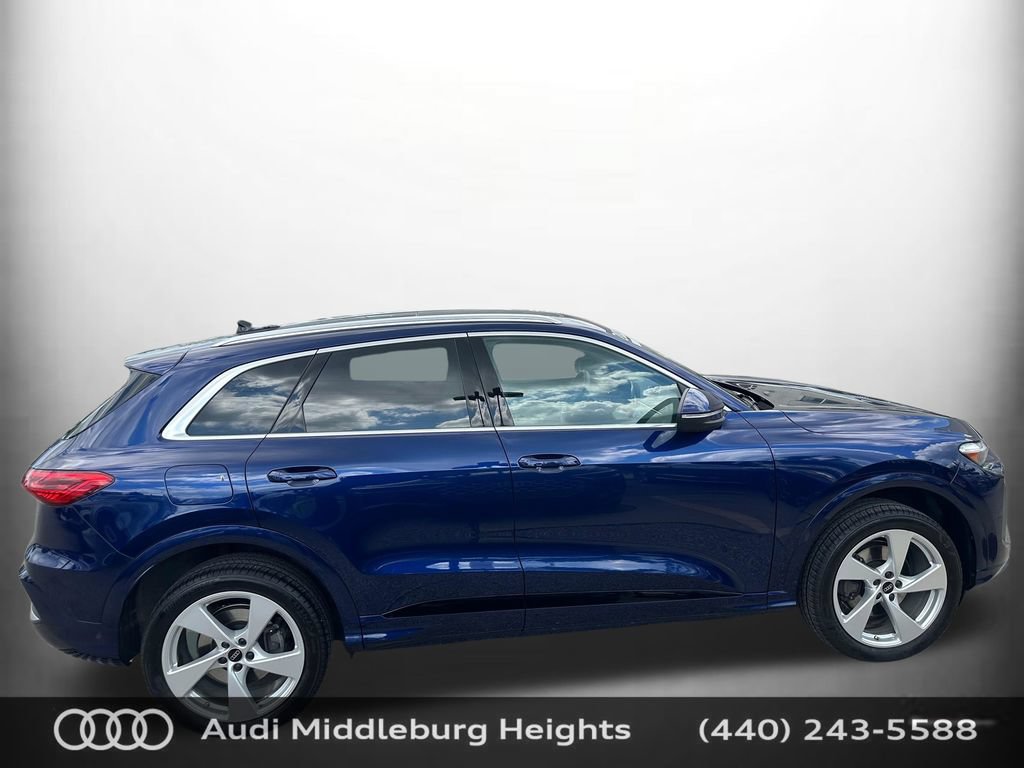 Certified 2025 Audi Q5 Premium w/ Premium Plus AWD/4WD image 10