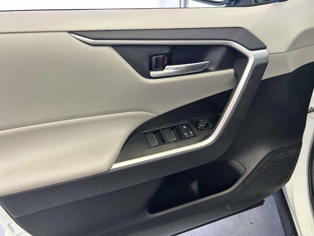 Used 2024 Toyota RAV4 XLE Premium FWD image 17