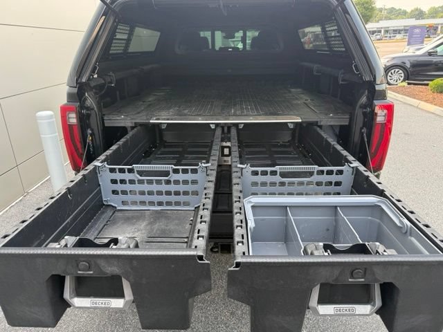 Used 2025 GMC Sierra 3500 Denali Ultimate AWD/4WD image 16