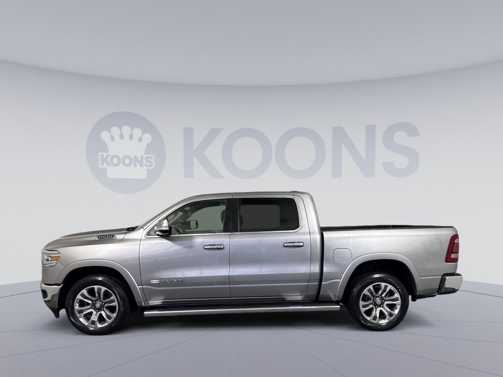 Used 2022 RAM 1500 Limited w/ Trailer Tow Group (B) AWD/4WD image 2