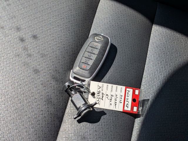 Certified 2023 Nissan Rogue SV w/ SV Premium B Package AWD/4WD image 18