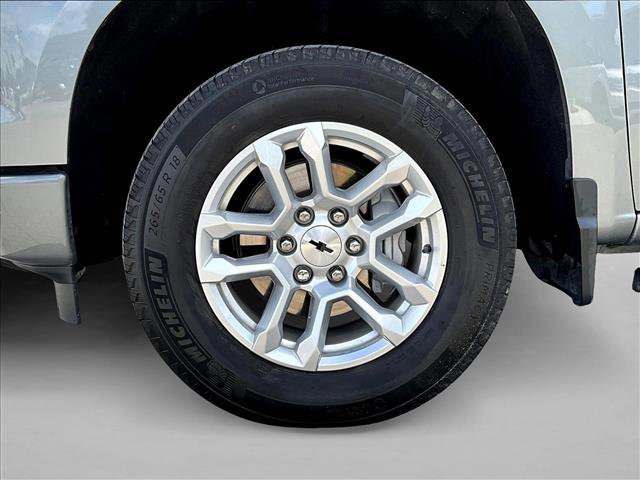 Used 2024 Chevrolet Silverado 1500 RST RWD image 10