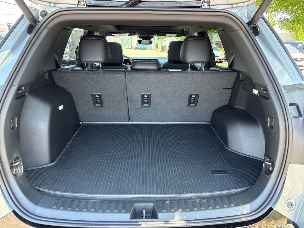 New 2026 GMC Terrain AT4 w/ Technology Package II AWD/4WD image 38
