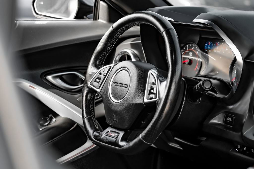 Used 2023 Chevrolet Camaro SS RWD image 10