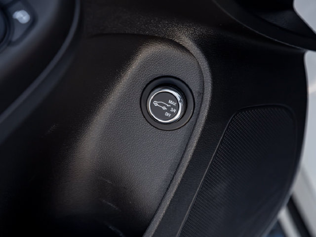 Used 2025 Buick Envista Avenir FWD image 29