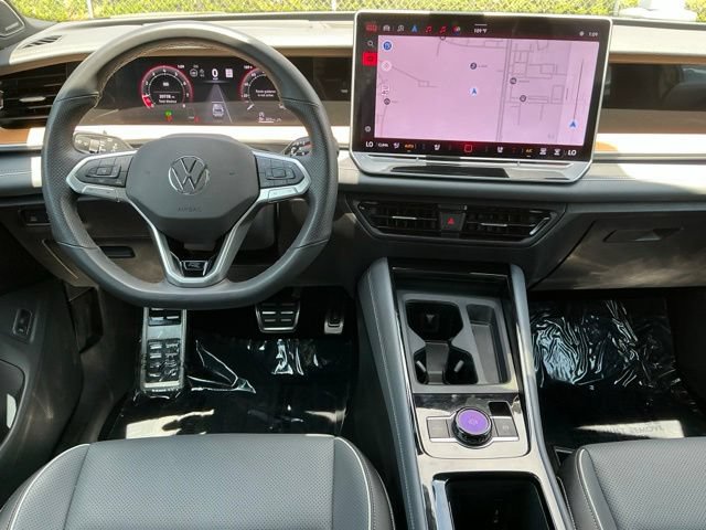 Certified 2025 Volkswagen Tiguan SEL R-Line AWD/4WD image 13