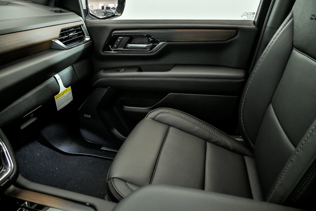 New 2026 GMC Yukon Denali w/ Sun & Power Step Package image 19