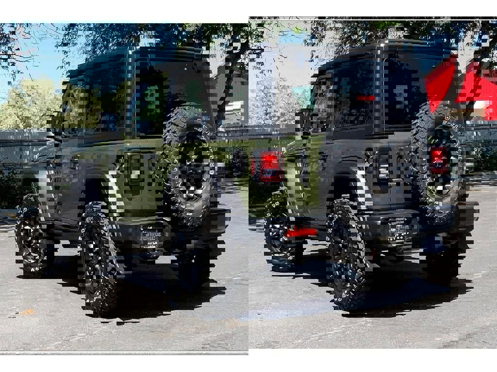 Used 2022 Jeep Wrangler Willys image 11
