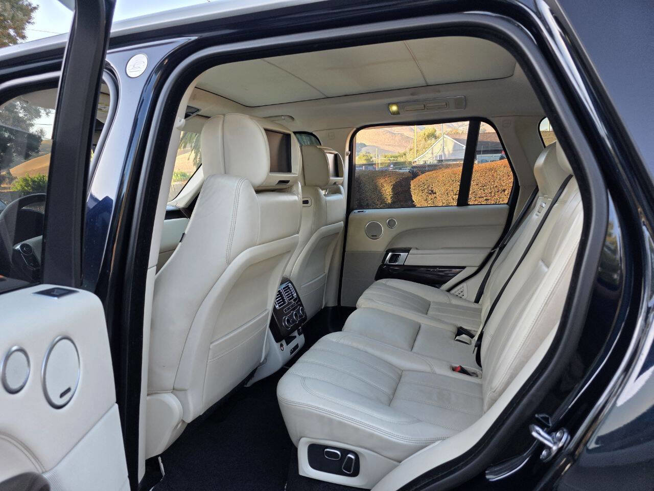 Used 2013 Land Rover Range Rover Supercharged image 11