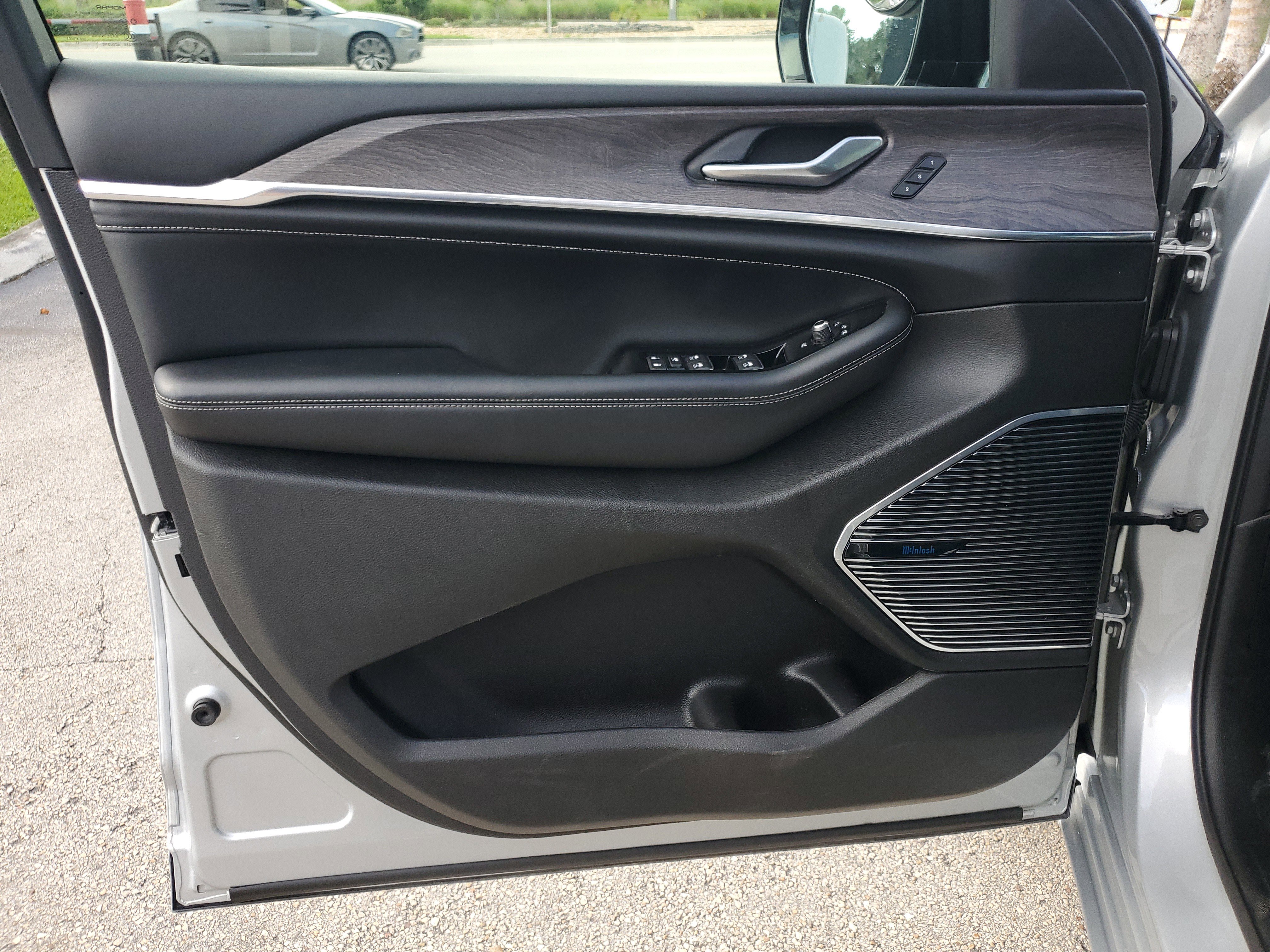 Used 2022 Jeep Grand Cherokee Overland image 29