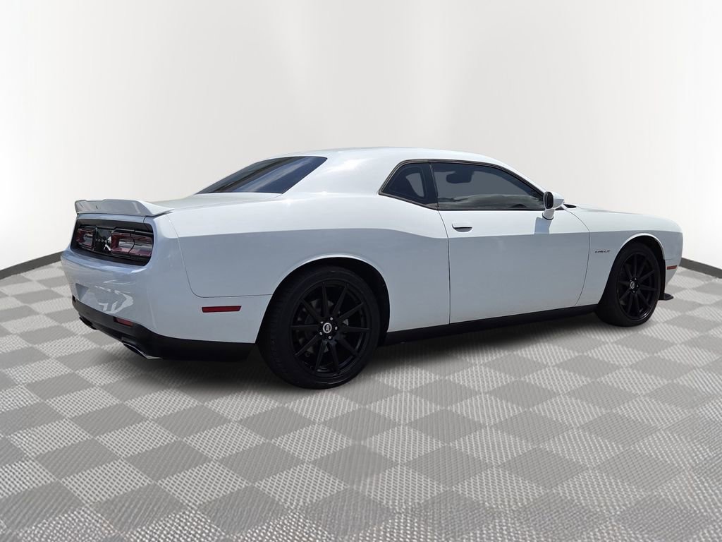 Used 2022 Dodge Challenger R/T image 6