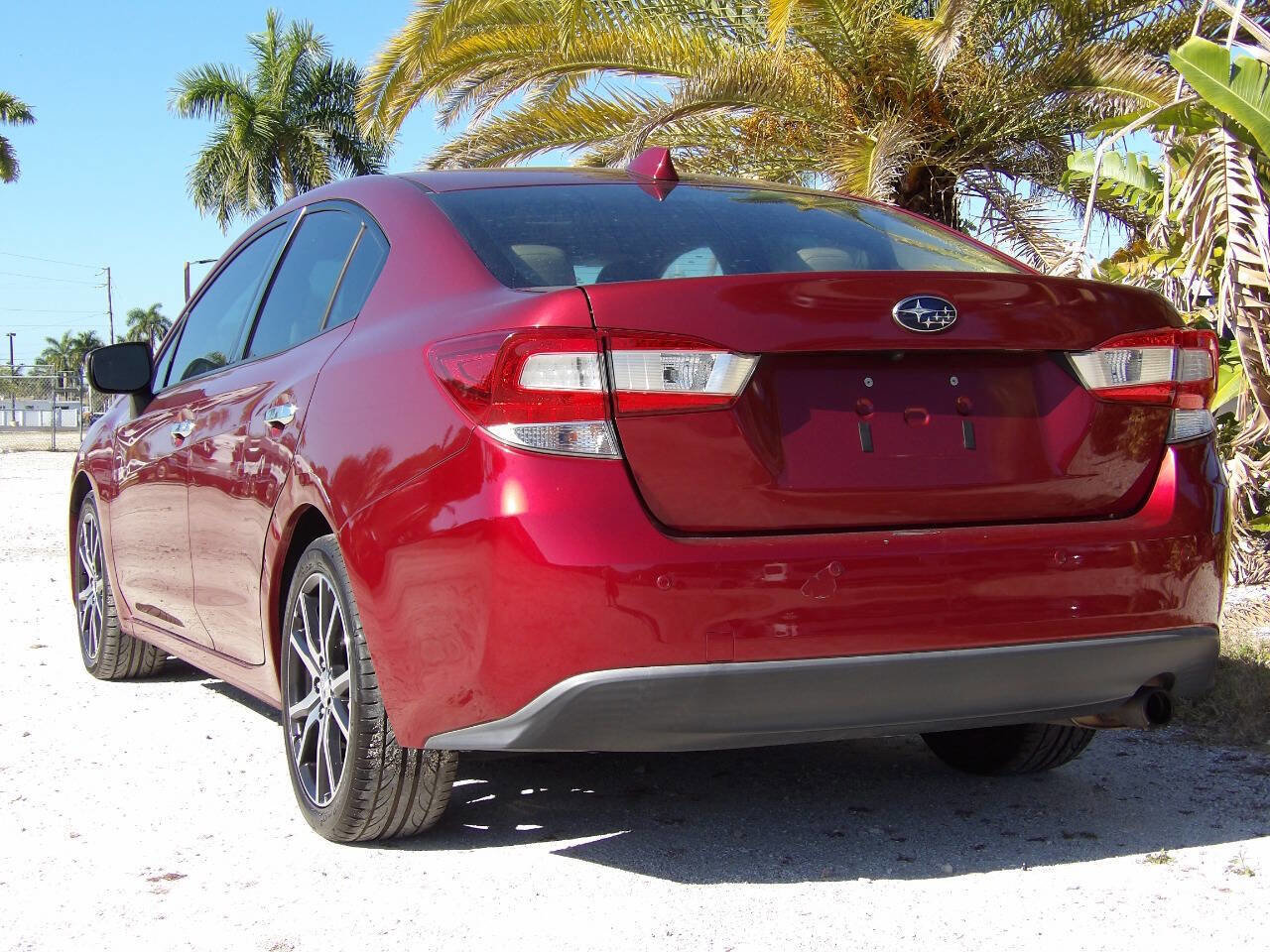 Used 2017 Subaru Impreza 2.0i Limited image 4