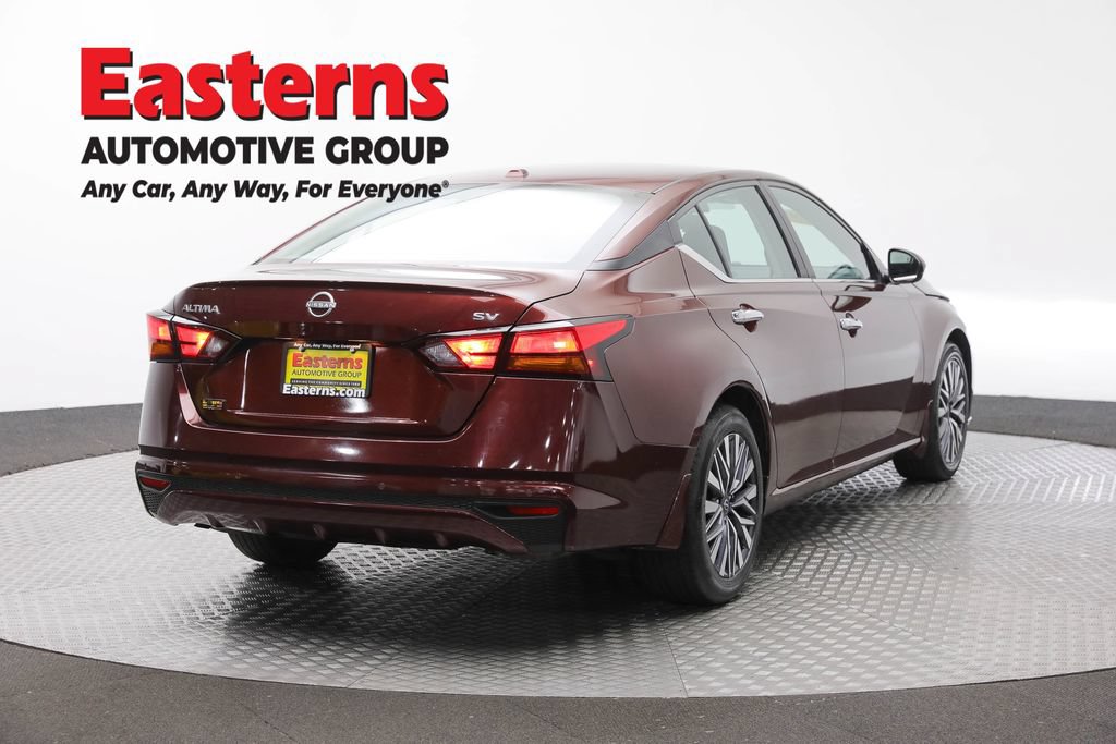 Used 2023 Nissan Altima 2.5 SV FWD image 5