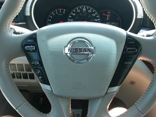 Used 2013 Nissan Quest SV w/ Leather Pkg FWD image 10