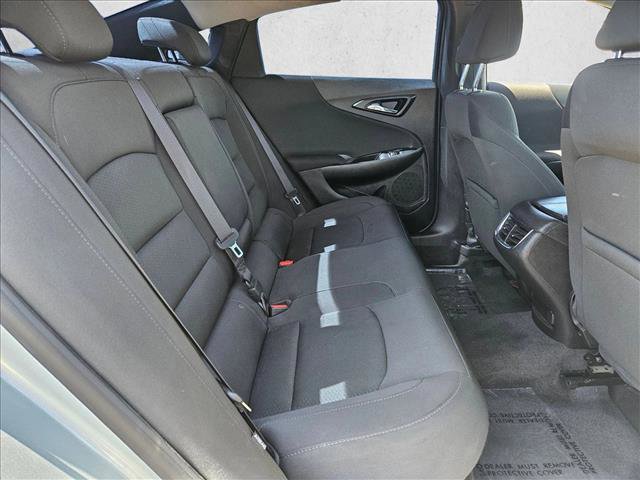Certified 2017 Chevrolet Malibu LT FWD image 24