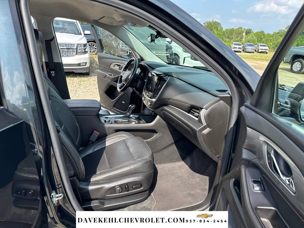 Used 2020 Chevrolet Traverse RS FWD image 24