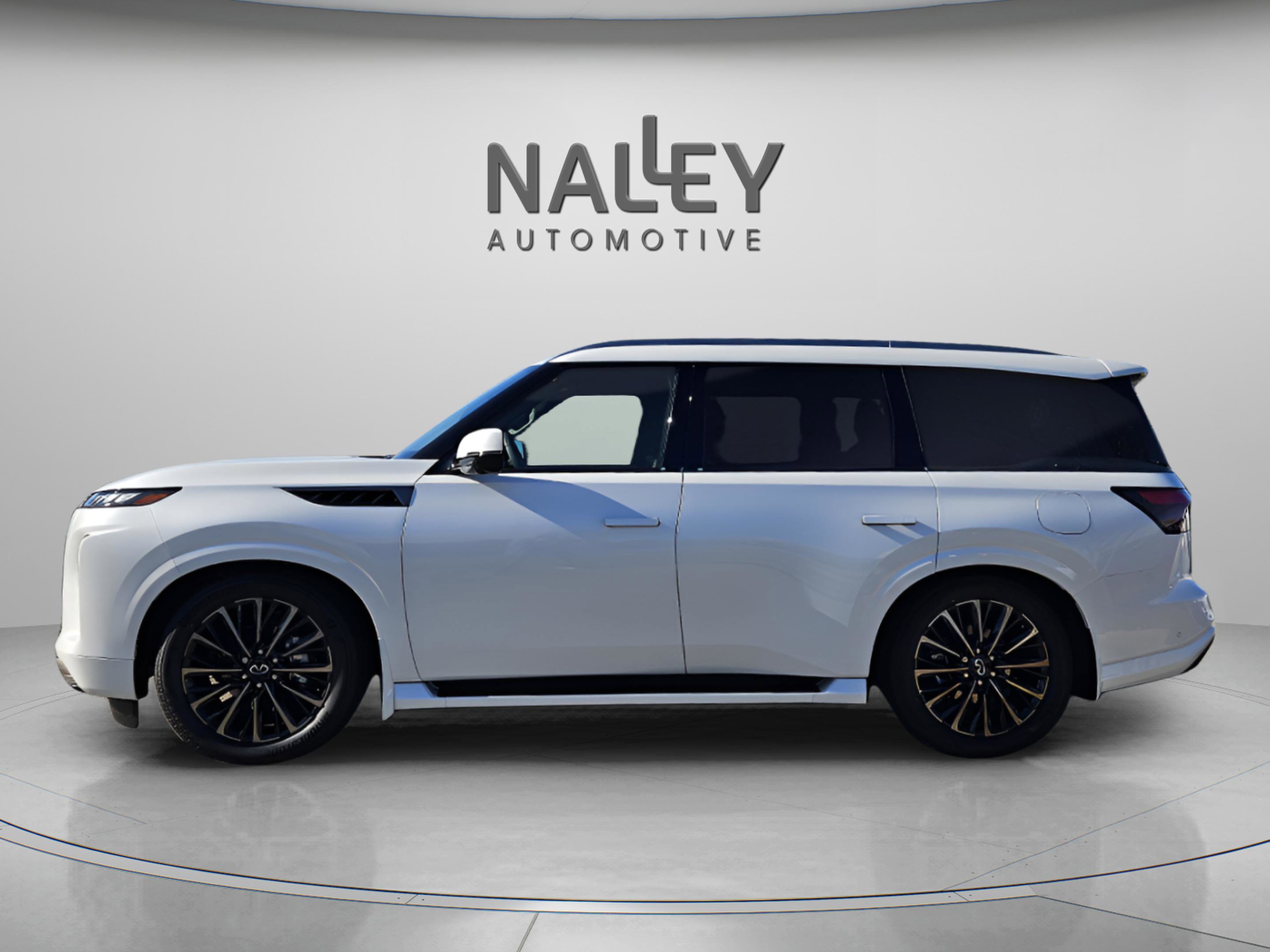 New 2026 INFINITI QX80 Autograph w/ Premium Cargo Package image 2