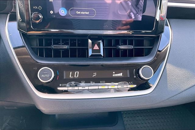 Used 2025 Toyota Corolla LE image 14