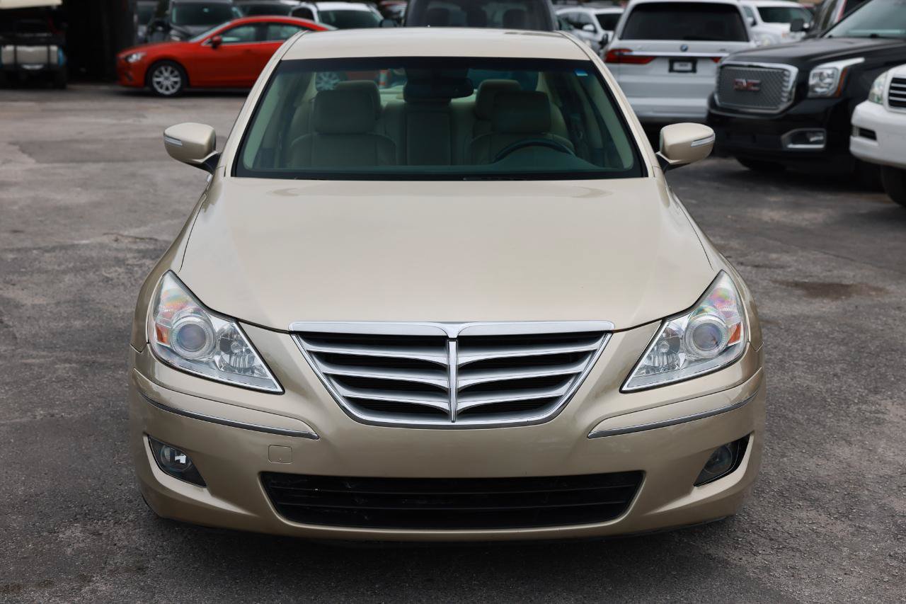 Used 2011 Hyundai Genesis 3.8 RWD image 19
