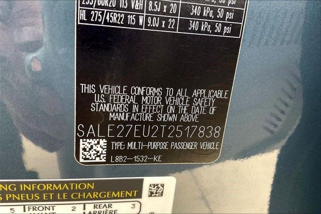 New 2026 Land Rover Defender 110 X-Dynamic SE image 8