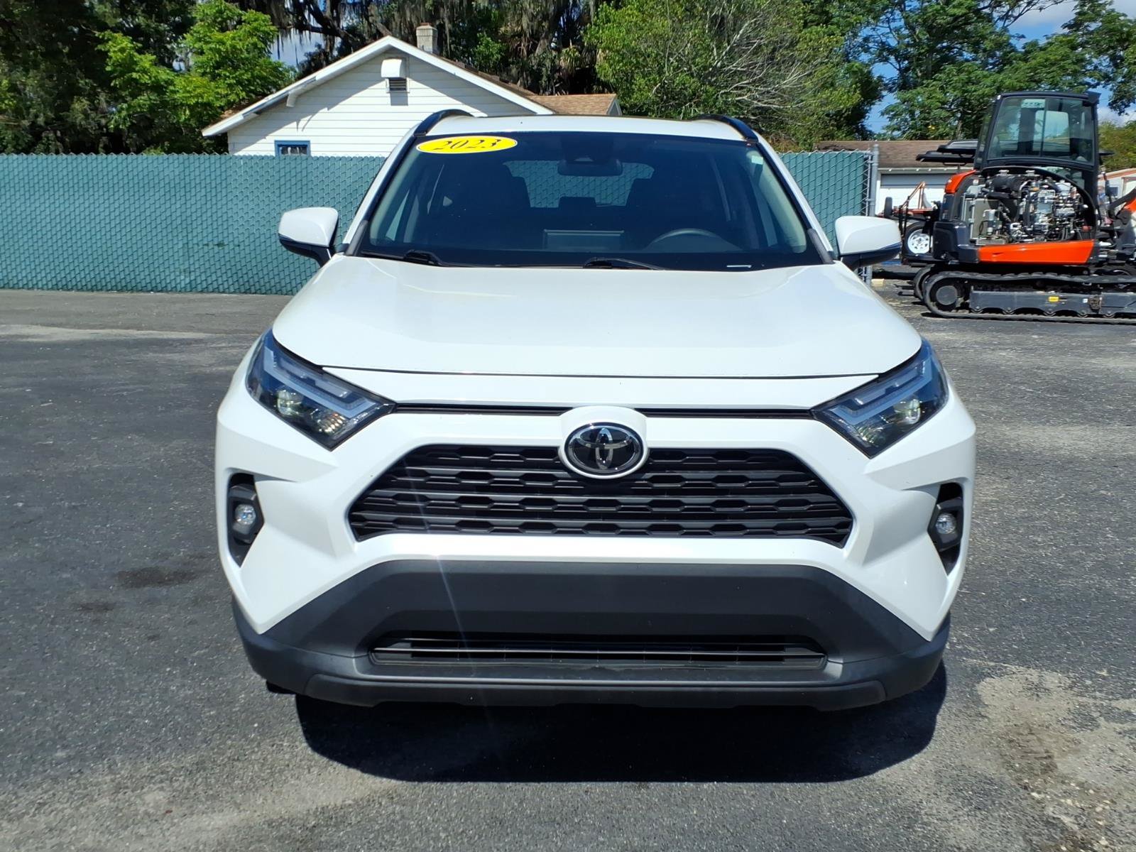 Used 2023 Toyota RAV4 XLE Premium FWD image 8