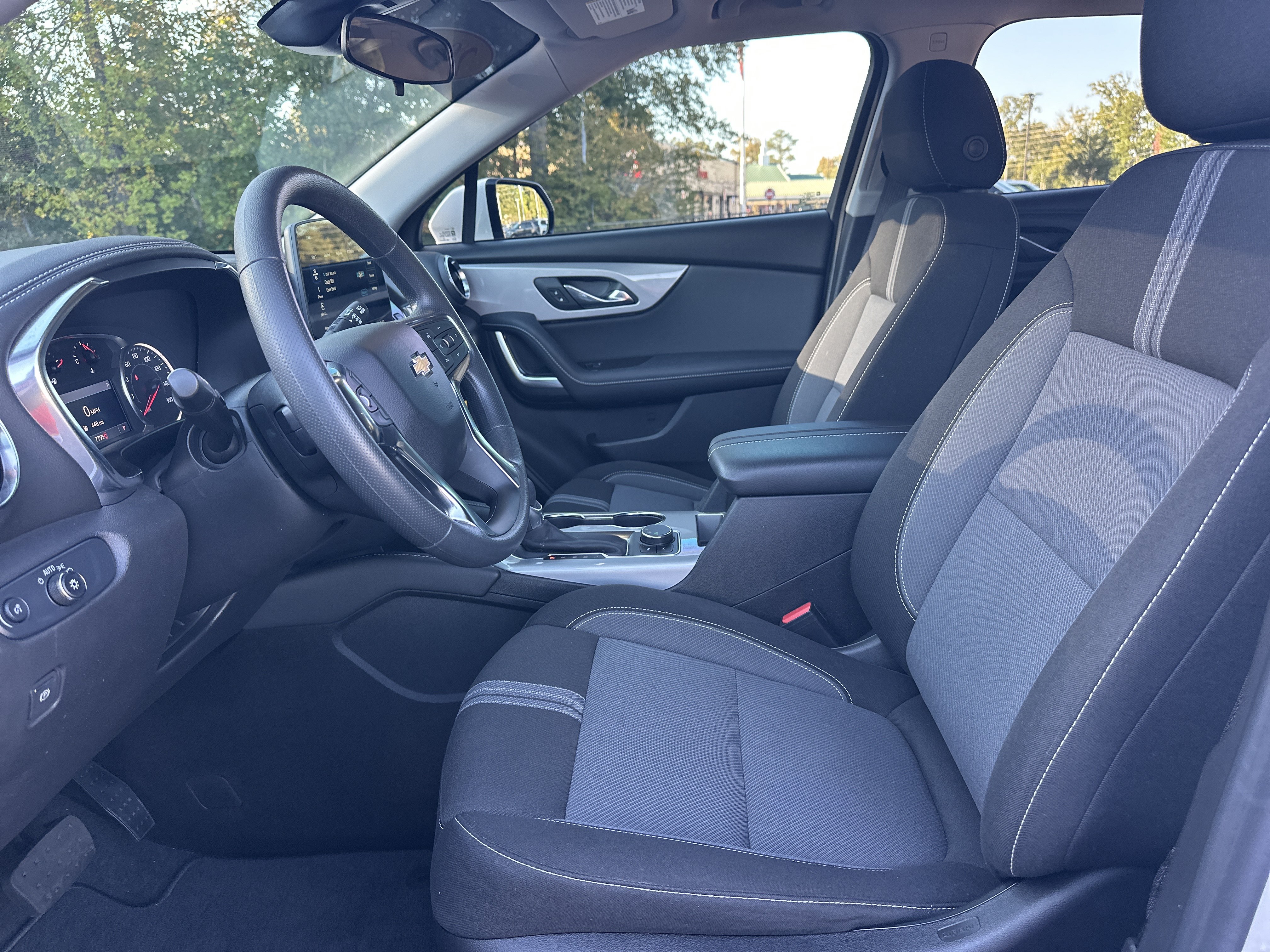 Used 2025 Chevrolet Blazer LT w/ Driver Confidence Package FWD image 10