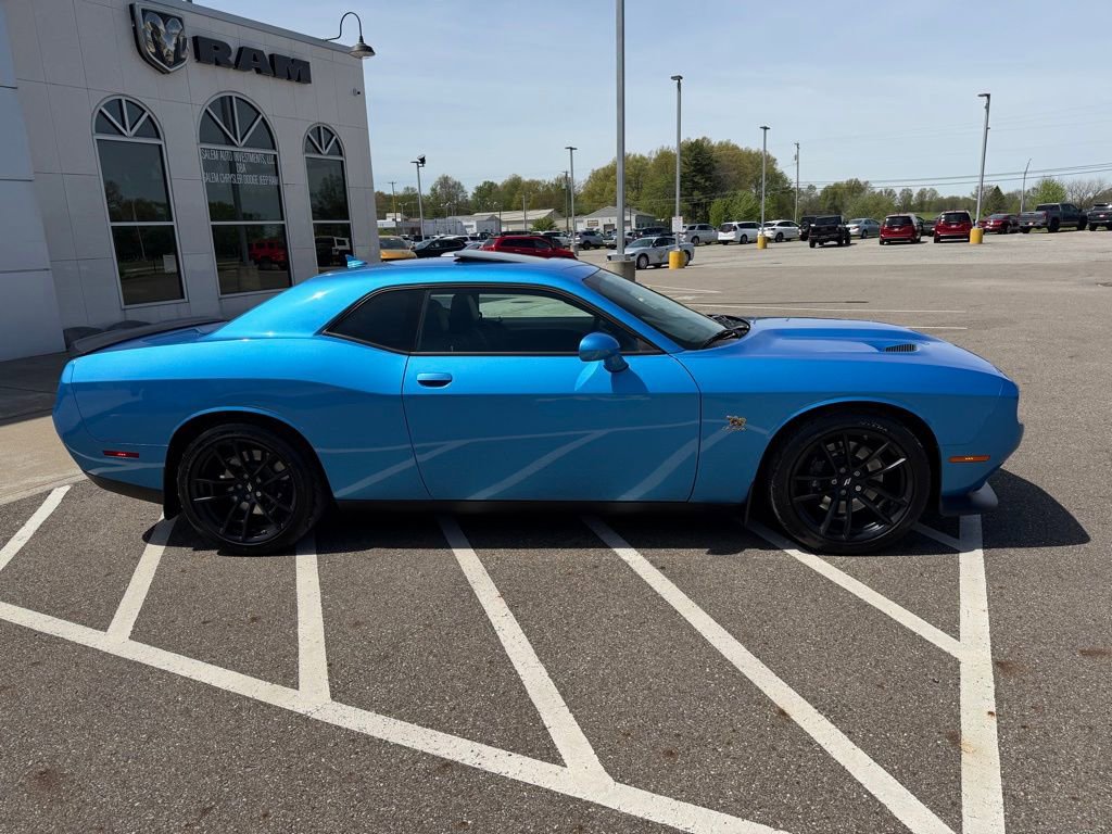 Used 2023 Dodge Challenger R/T Scat Pack RWD image 3