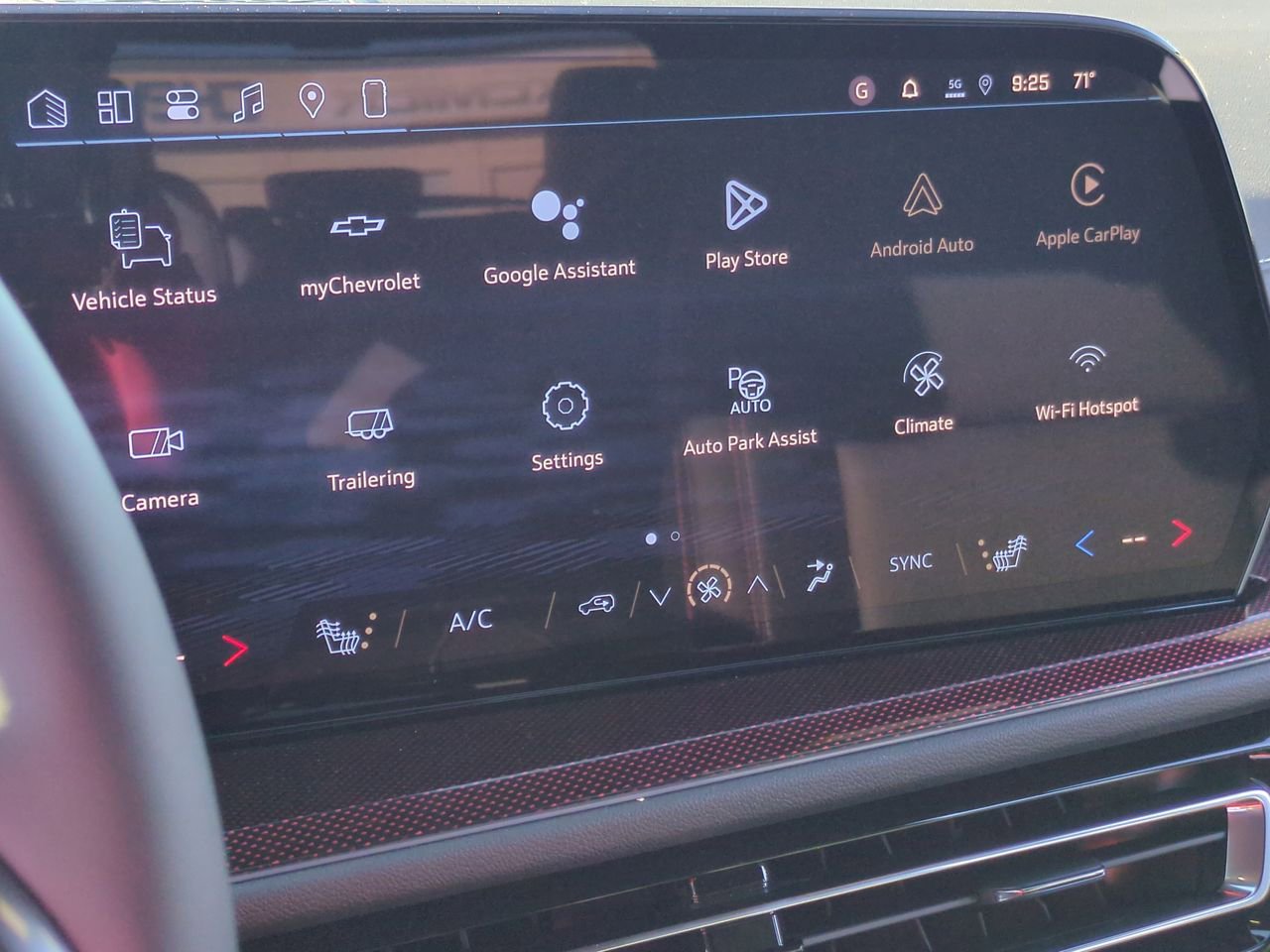 New 2026 Chevrolet Traverse Z71 w/ Enhanced Driving Package image 14