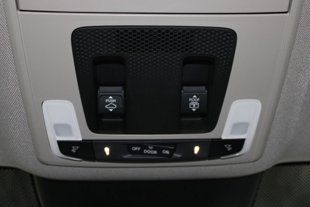 Used 2024 Honda Pilot Elite image 42